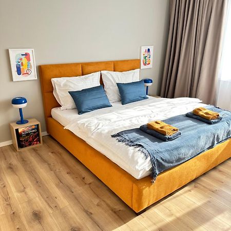 Trenčín Trendy Apartment מראה חיצוני תמונה