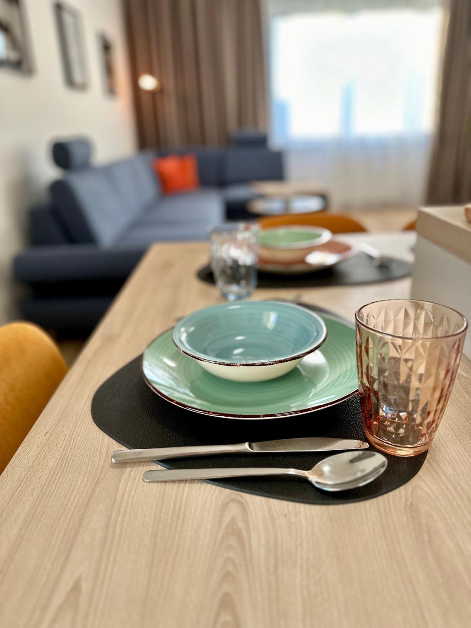 Trenčín Trendy Apartment מראה חיצוני תמונה