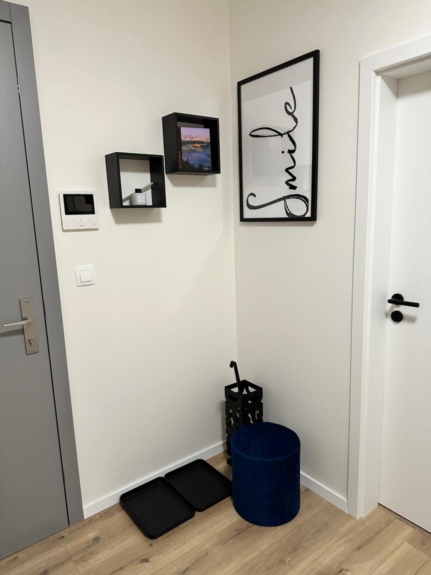 Trenčín Trendy Apartment מראה חיצוני תמונה