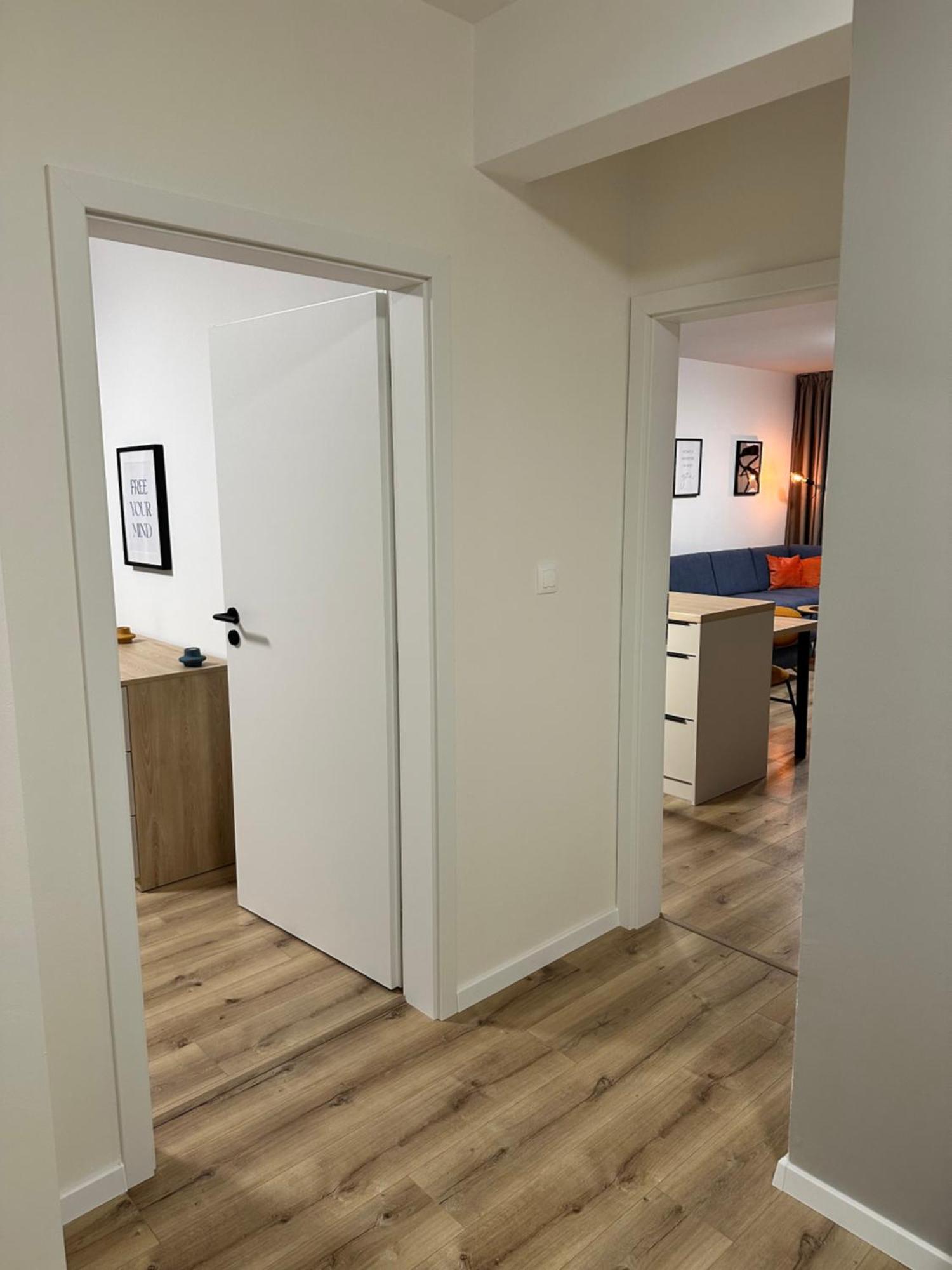 Trenčín Trendy Apartment מראה חיצוני תמונה